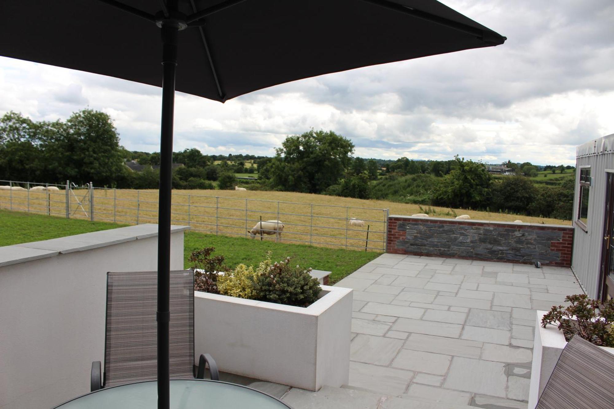 Contemporary Countryside Home Dromore  外观 照片